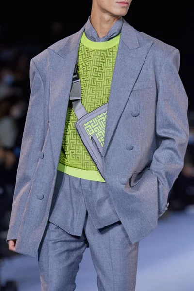 Look 26